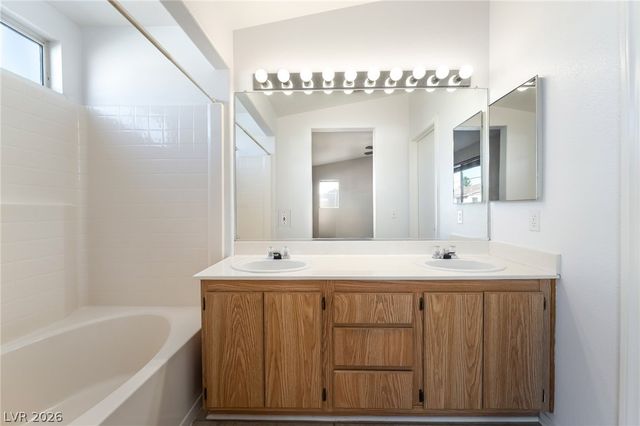 71 Belle Maison Avenue, Las Vegas, NV 89123