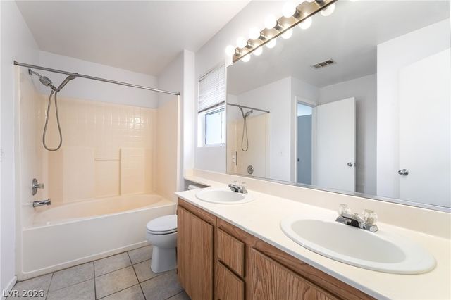 71 Belle Maison Avenue, Las Vegas, NV 89123