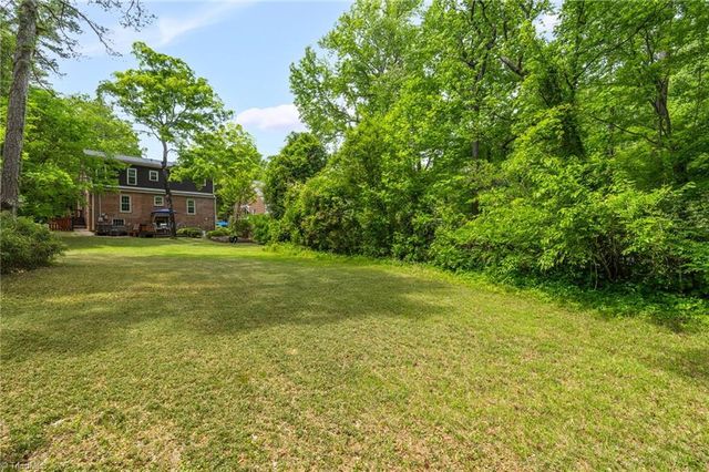 625 Scott Avenue, Greensboro, NC 27403
