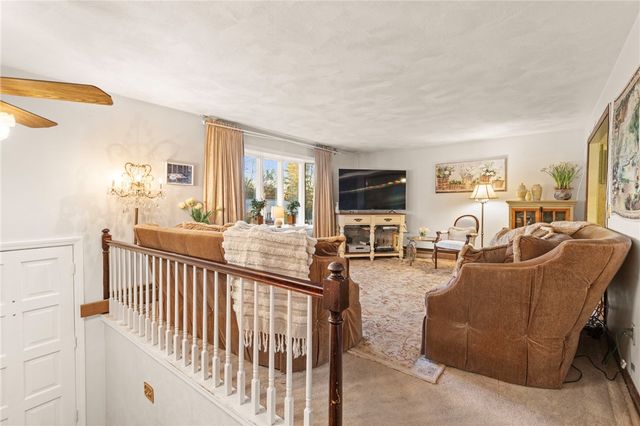 25 Fawn Lane, West Warwick, RI 02893