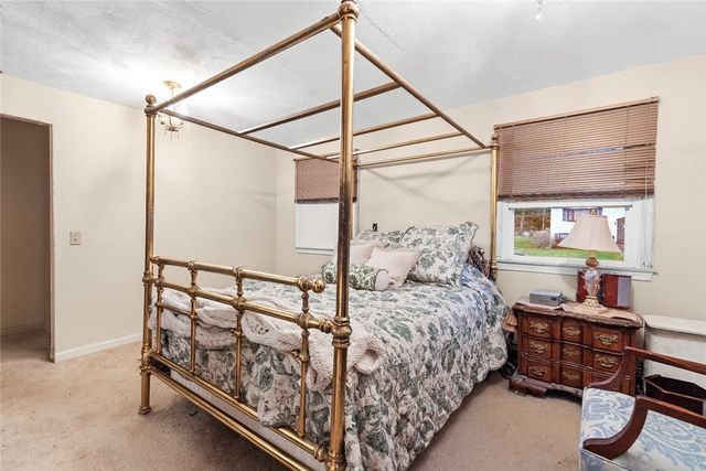 25 Fawn Lane, West Warwick, RI 02893