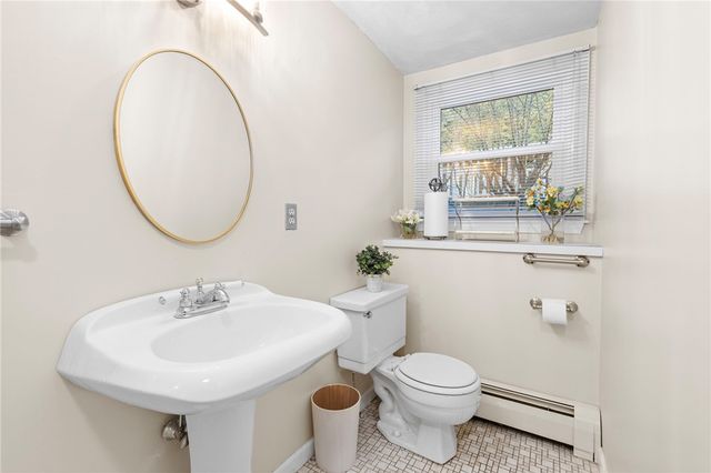 25 Fawn Lane, West Warwick, RI 02893