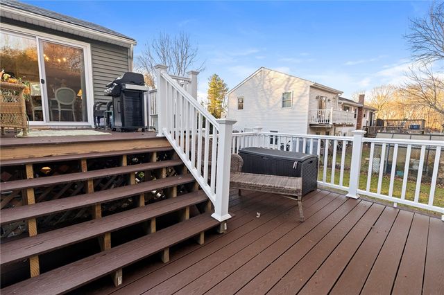 25 Fawn Lane, West Warwick, RI 02893