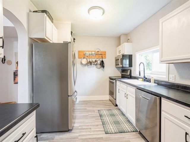 1903 Mondamin Avenue, Des Moines, IA 50314