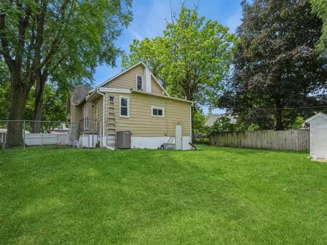 1903 Mondamin Avenue, Des Moines, IA 50314