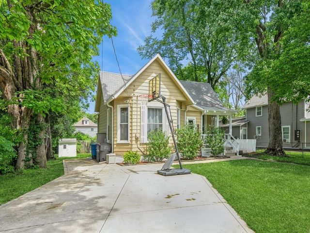 1903 Mondamin Avenue, Des Moines, IA 50314
