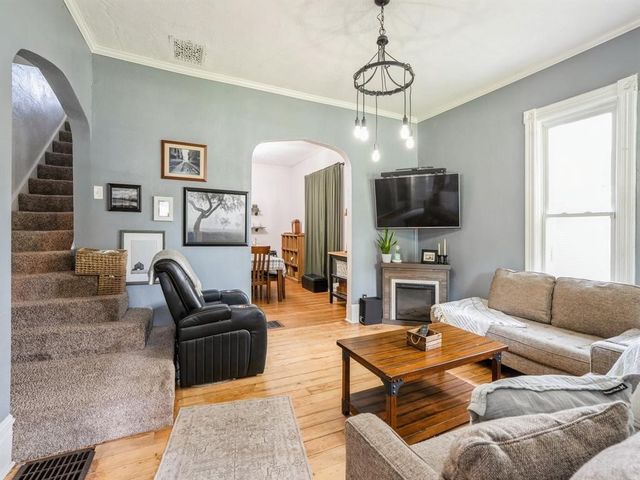 1903 Mondamin Avenue, Des Moines, IA 50314