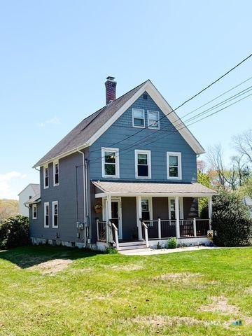599 Vauxhall St Extension, Waterford, CT 06385