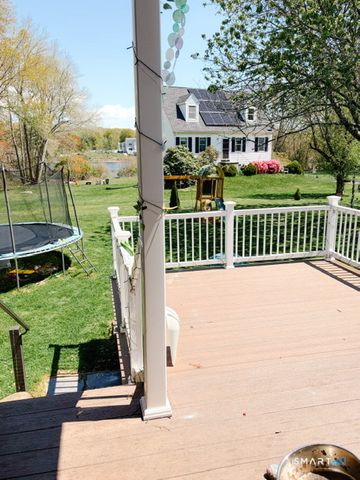 599 Vauxhall St Extension, Waterford, CT 06385