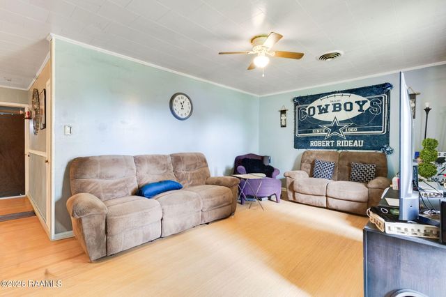 230 Hibiscus Street, Opelousas, LA 70570