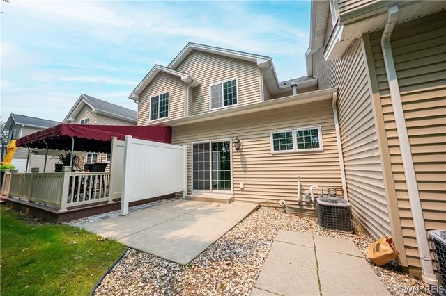155 Slate Bottom Drive, Lancaster, NY 14043