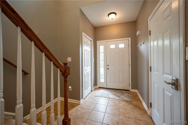 155 Slate Bottom Drive, Lancaster, NY 14043