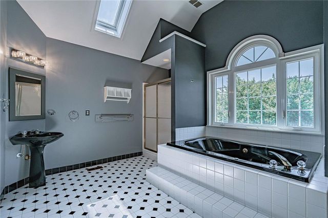 948 Brookside Road rear, Lower Macungie Twp, PA 18106