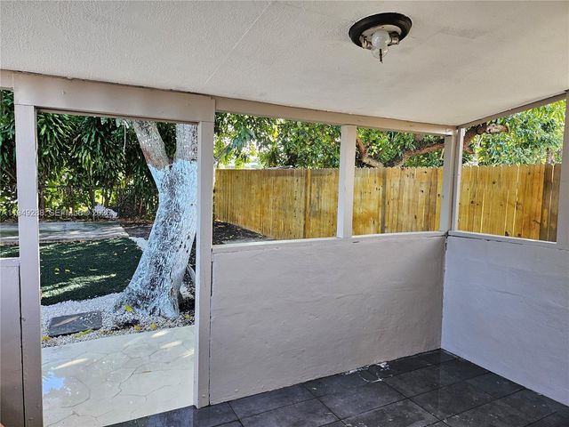 7416 SW 21st St 0, Miami, FL 33155