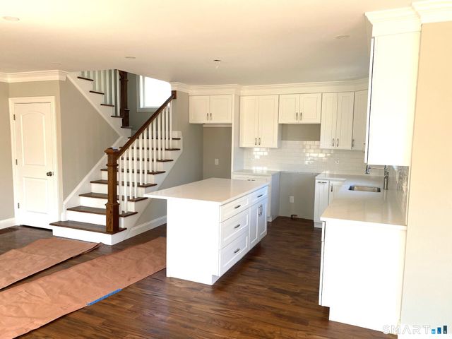 277 Alba Avenue, Bridgeport, CT 06606