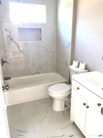 277 Alba Avenue, Bridgeport, CT 06606