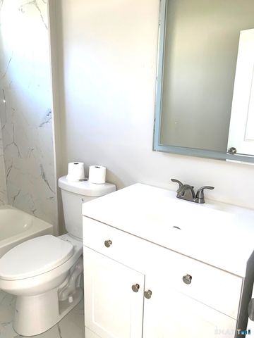 277 Alba Avenue, Bridgeport, CT 06606