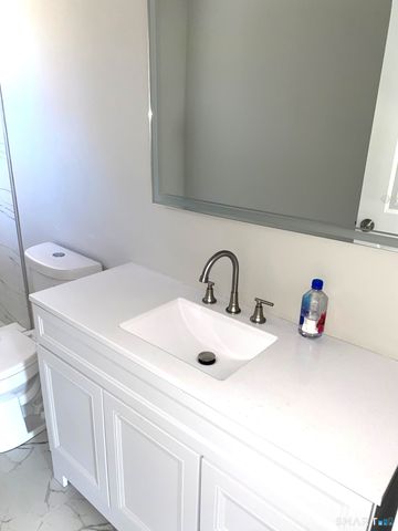 277 Alba Avenue, Bridgeport, CT 06606