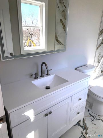 277 Alba Avenue, Bridgeport, CT 06606