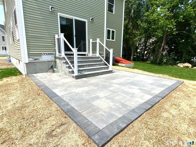 277 Alba Avenue, Bridgeport, CT 06606