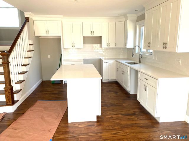 277 Alba Avenue, Bridgeport, CT 06606