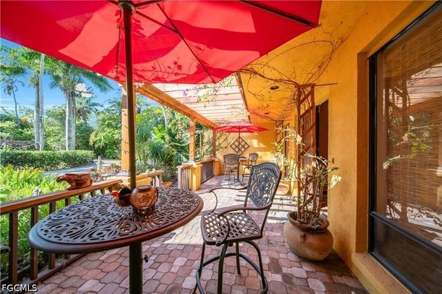 184 W Mariana AVE, North Fort Myers, FL 33903