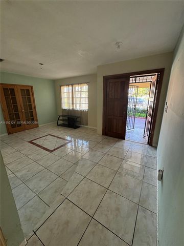 530 SW 101st Ct, Miami, FL 33174