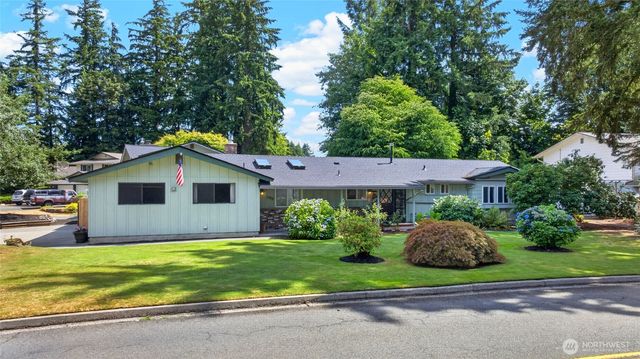 11725 47th Drive NE, Marysville, WA 98271