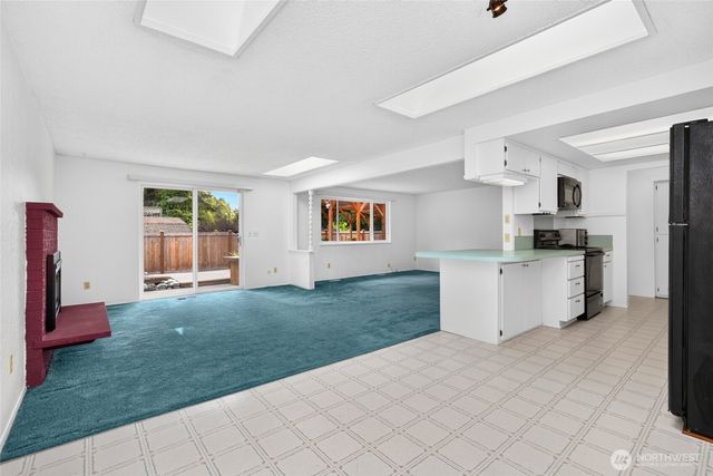 11725 47th Drive NE, Marysville, WA 98271