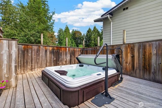 11725 47th Drive NE, Marysville, WA 98271