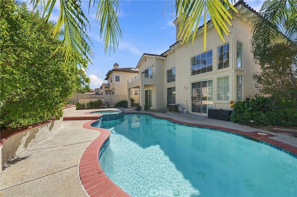 32100 Via Benabarre, Temecula, CA 92592 — exterior