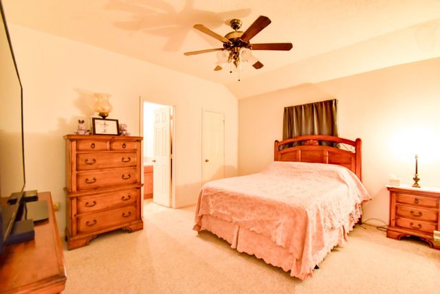 1144 Thomas Drive, Angleton, TX 77515