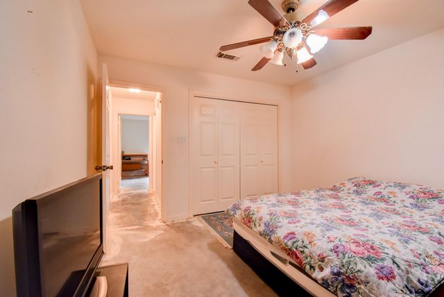 1144 Thomas Drive, Angleton, TX 77515