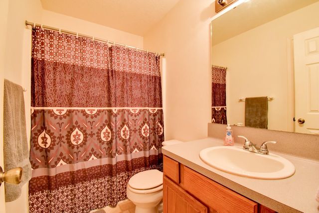 1144 Thomas Drive, Angleton, TX 77515