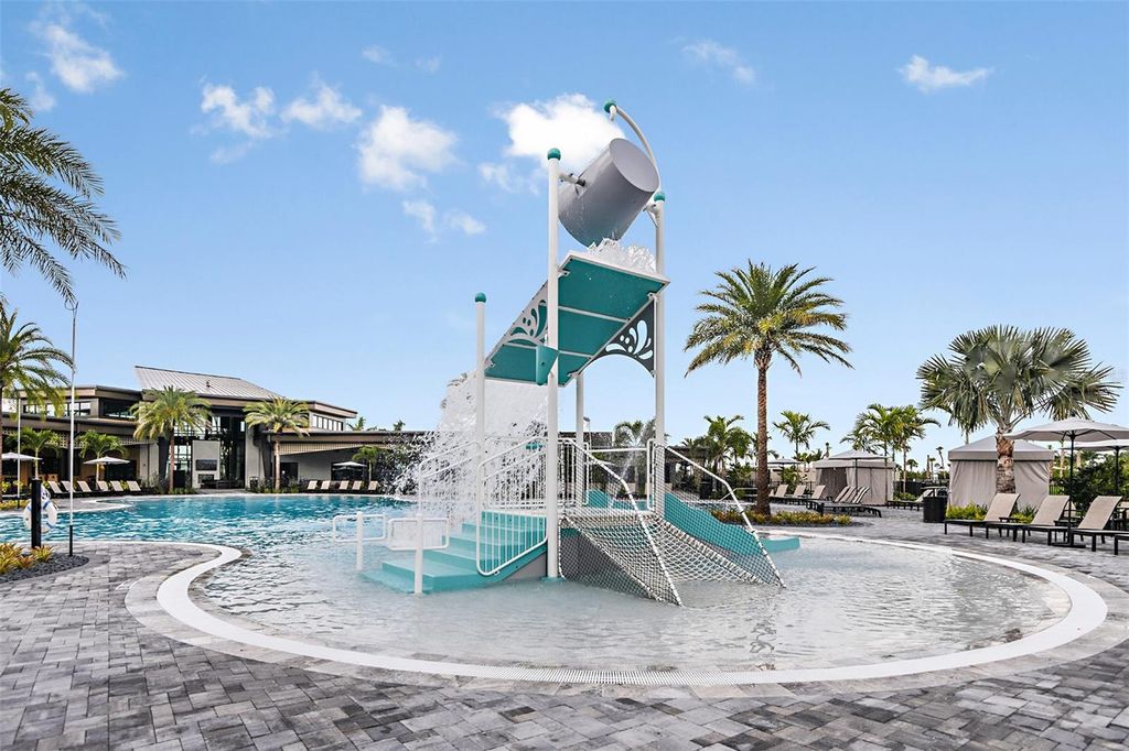 Image 43 of property listing at 8616 SNOWFALL STREET, Sarasota, FL 34241