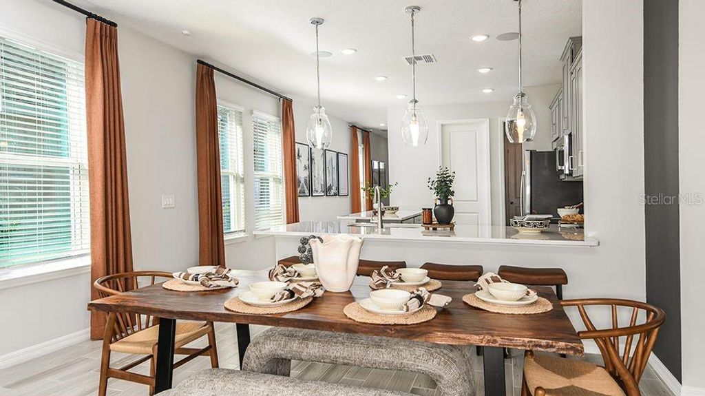 Image 7 of property listing at 8616 SNOWFALL STREET, Sarasota, FL 34241