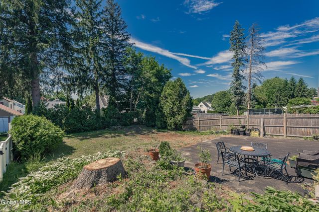 11 Wooster Street, Gloversville, NY 12078