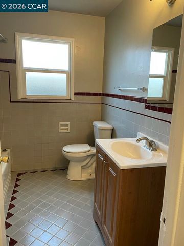 2100 94Th Ave, Oakland, CA 94603