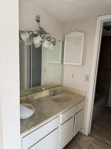 23 Sycamore Ct, Antioch, TN 37013