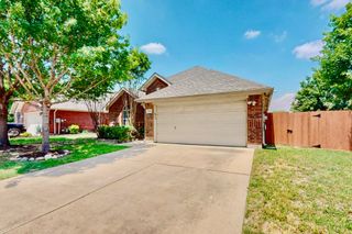 7809 Enchanted Isle Drive, Arlington, TX 76016