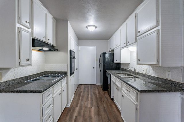 7424 Monterrey Drive, Fort Worth, TX 76112