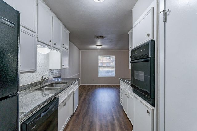 7424 Monterrey Drive, Fort Worth, TX 76112