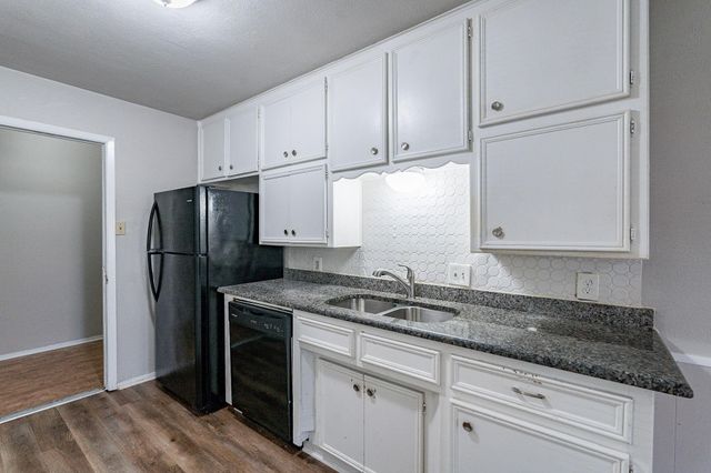 7424 Monterrey Drive, Fort Worth, TX 76112