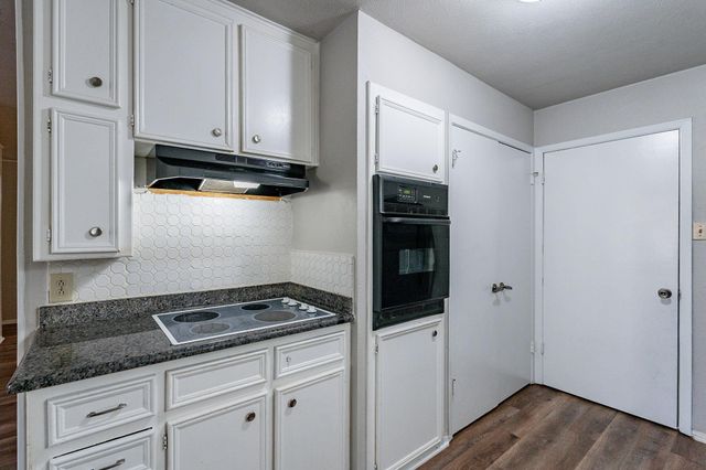 7424 Monterrey Drive, Fort Worth, TX 76112