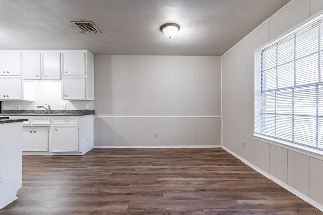 7424 Monterrey Drive, Fort Worth, TX 76112