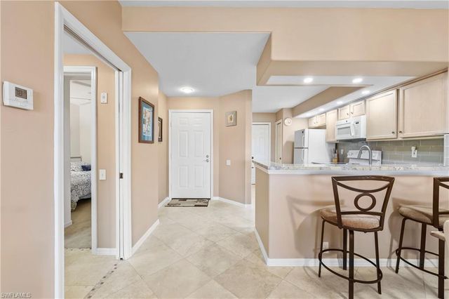 28064 Cavendish CT # 2404, Bonita Springs, FL 34135