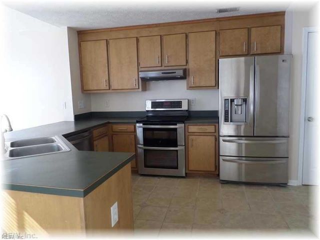 106 Leeds WAY, Newport News, VA 23608