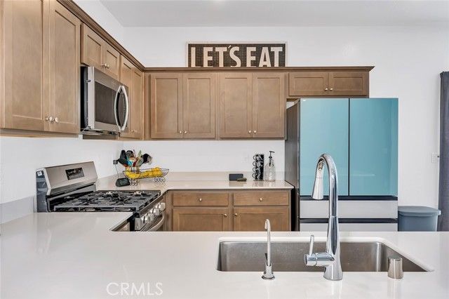 1020 Wayfarer, Madera, CA 93636