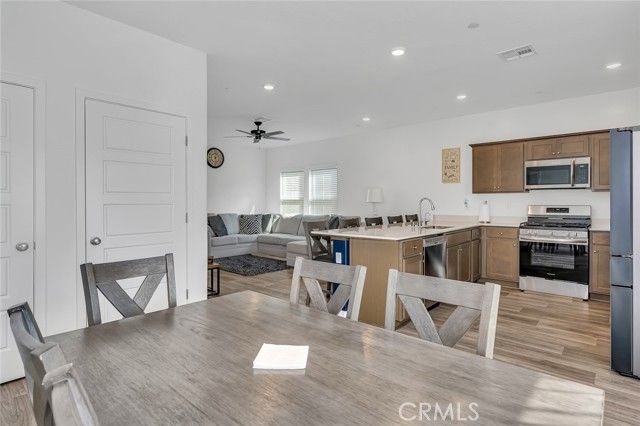 1020 Wayfarer, Madera, CA 93636