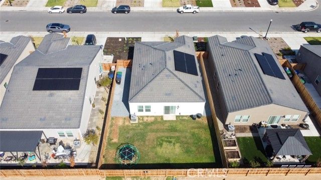 1020 Wayfarer, Madera, CA 93636